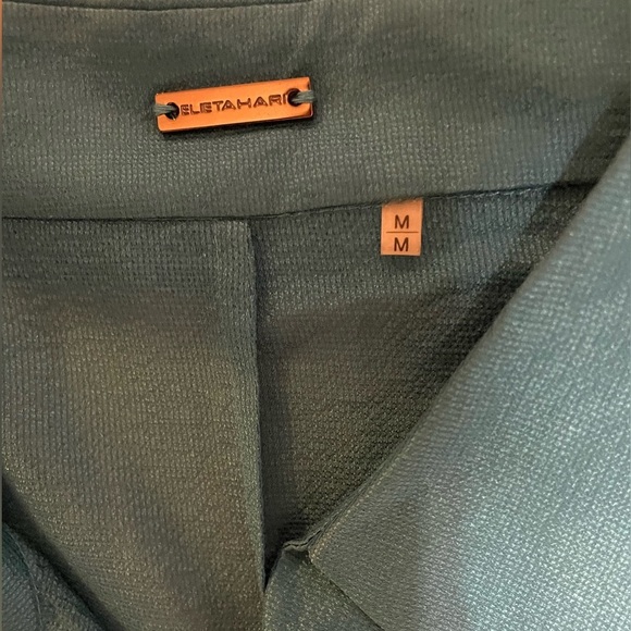 100% silk long sleeve shirt for women color blue size M Bottom Down top - Picture 6 of 9